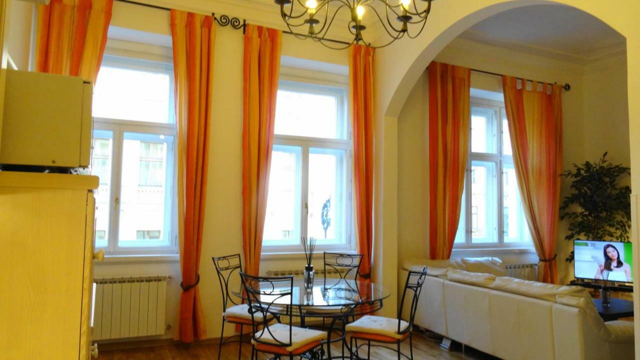Appartamento Four Seasons Platnéřská Praga
